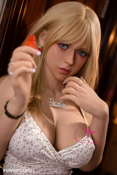 sheyla-big-breast-blonde-love-doll