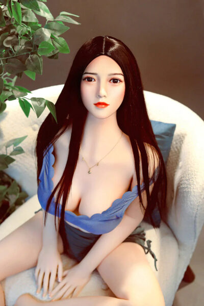 xiaoya-realistic-chinese-beautiful-sex-doll